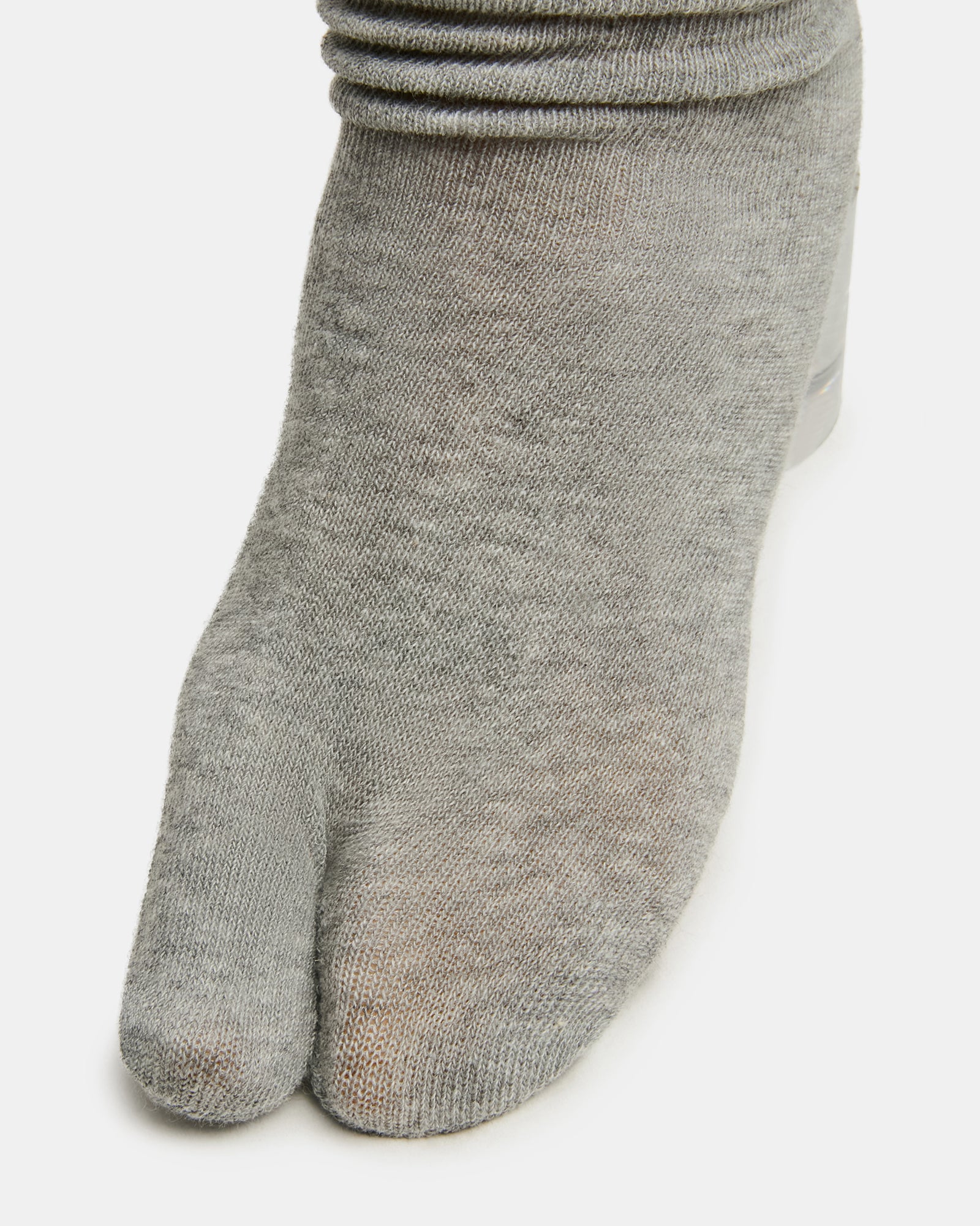 STEVEMADDEN_ACCESSORIES_L-CALI_GREY_02_70010f8d-a37e-430f-a54c-1545e390a5a5.jpg