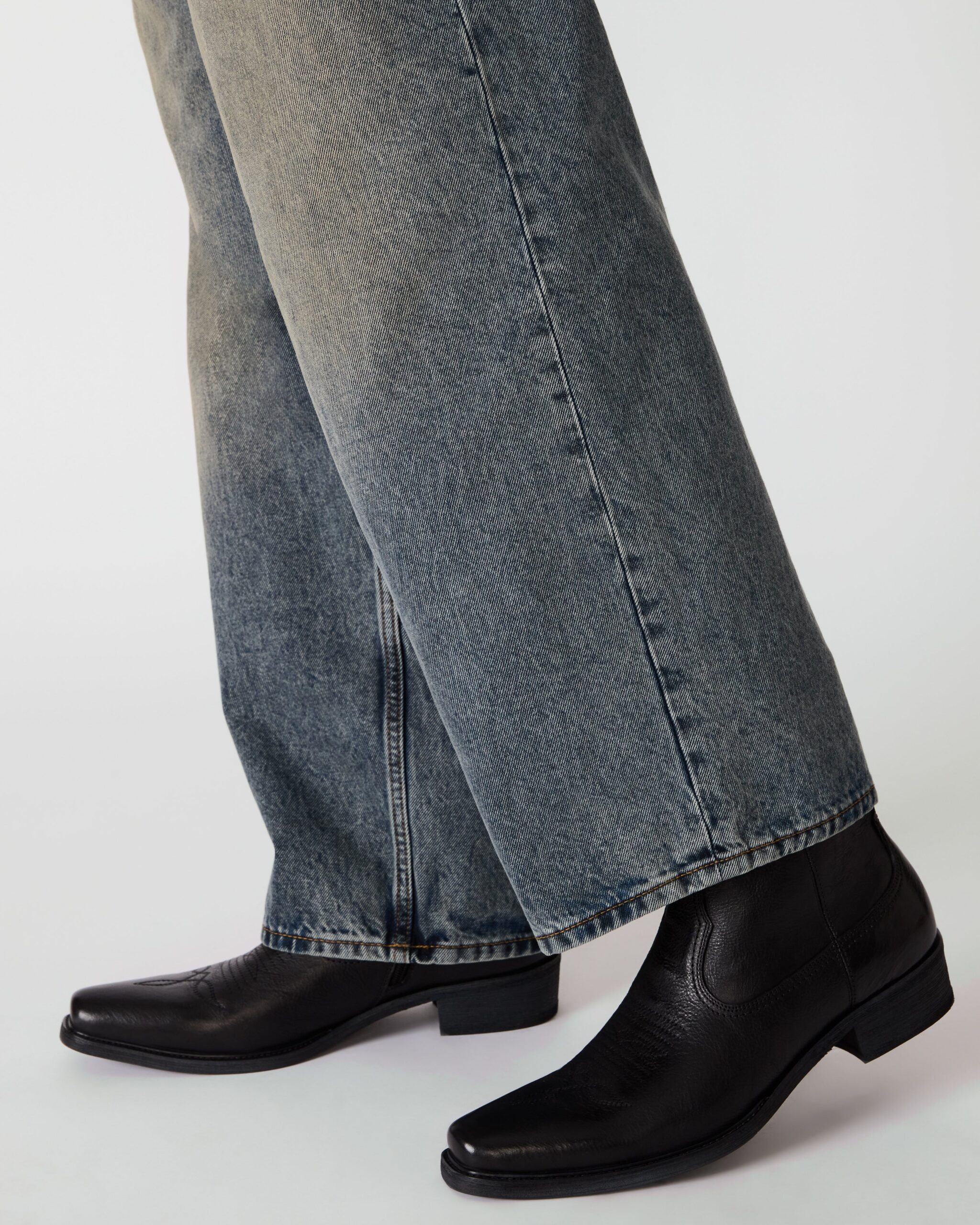 STEVEMADDEN_MENS_SANDERSON_BLACK-LEATHER_0510.jpg