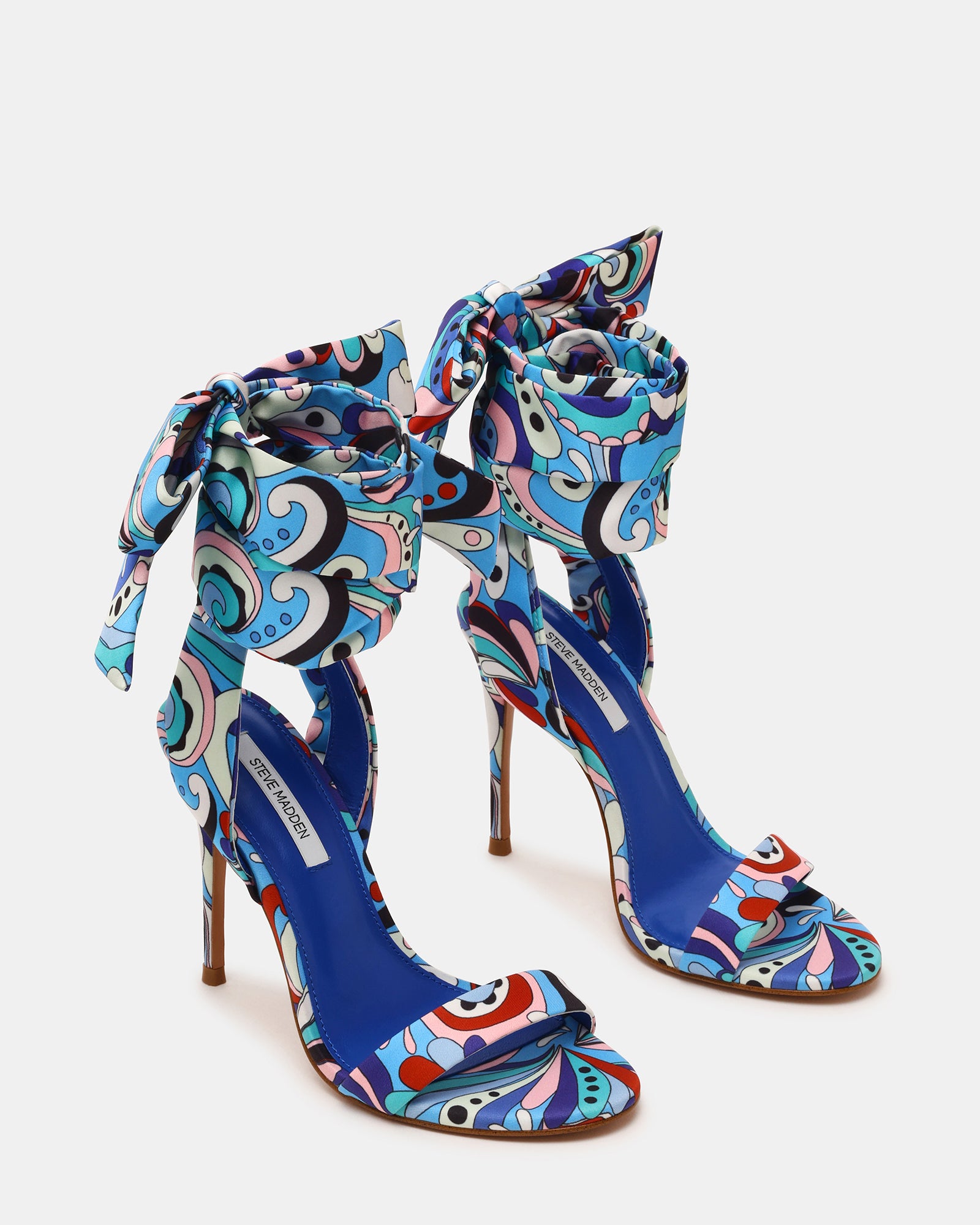 STEVEMADDEN_SHOES_EVREN_BLUE-PRINT02.jpg