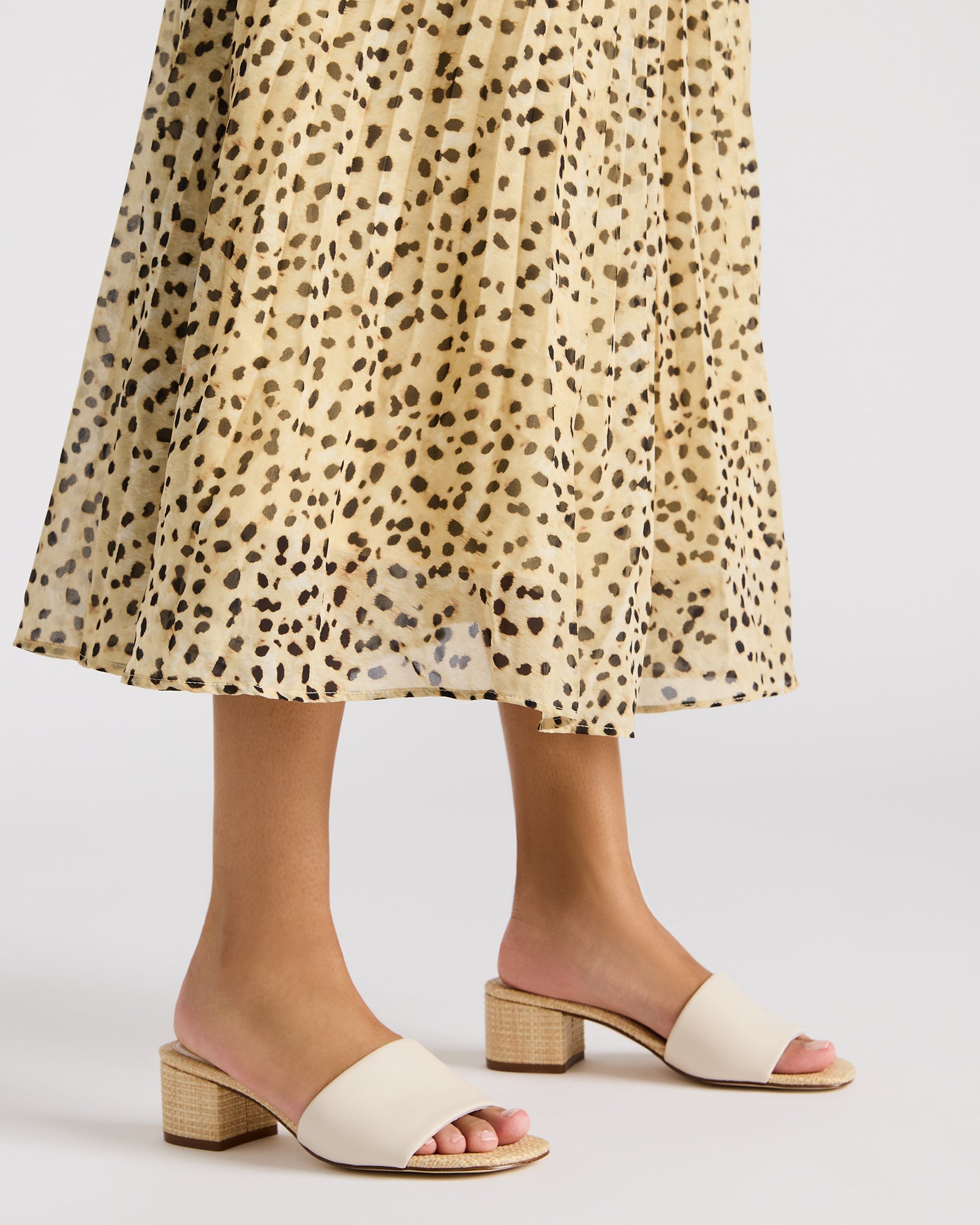 STEVEMADDEN_SHOES_HAILEE_BONE-LEATHER_8145_83b12db5-1723-435e-84cd-9a6db7dd77da.jpg